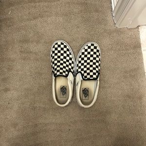 CLASSIC CHECKER BOARD VANS!!